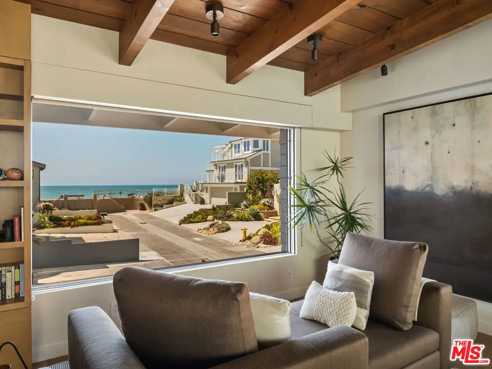 1424 Nathan Lane, San Buenaventura Ventura, CA 93001 - Image #1