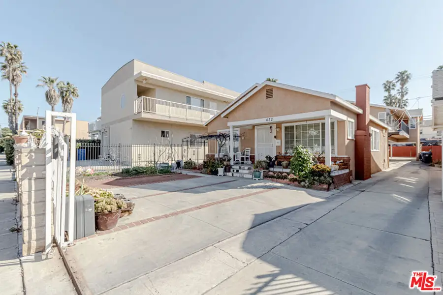 432 N Harvard Boulevard, Los Angeles, CA 90004 - Image #2
