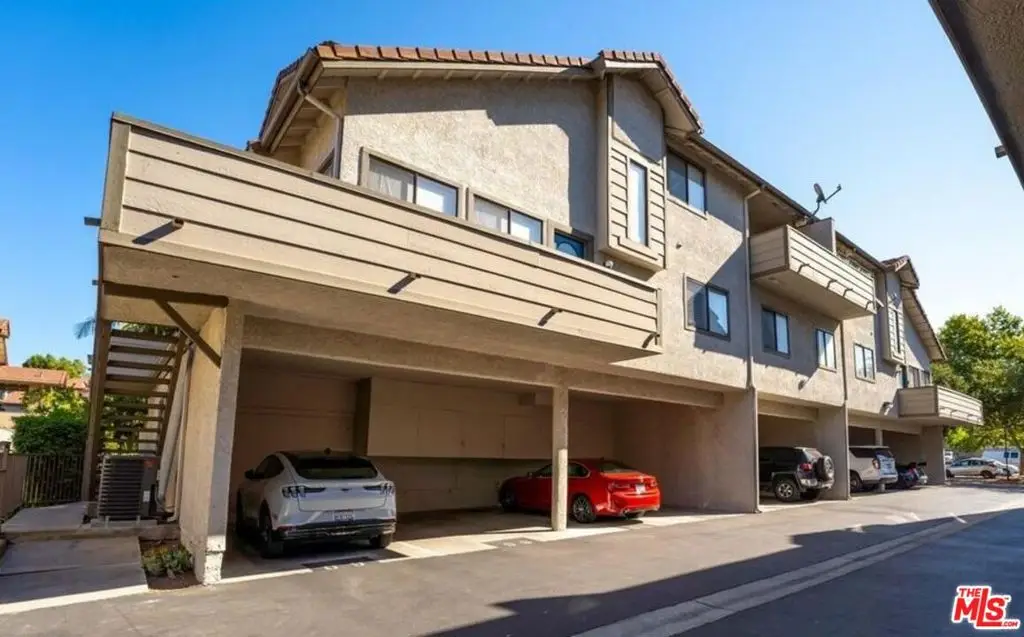 68 Maegan Place #7, Thousand Oaks, CA 91362 - Image #1