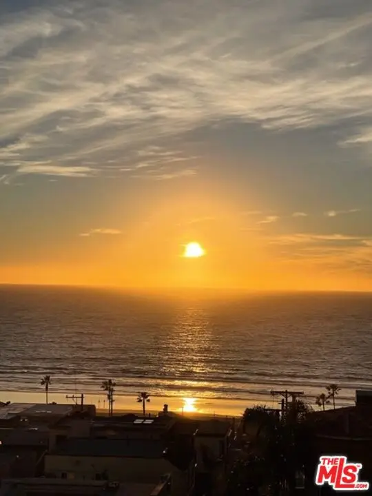 4113 Crest Drive, Manhattan Beach, CA 90266 - Image #3