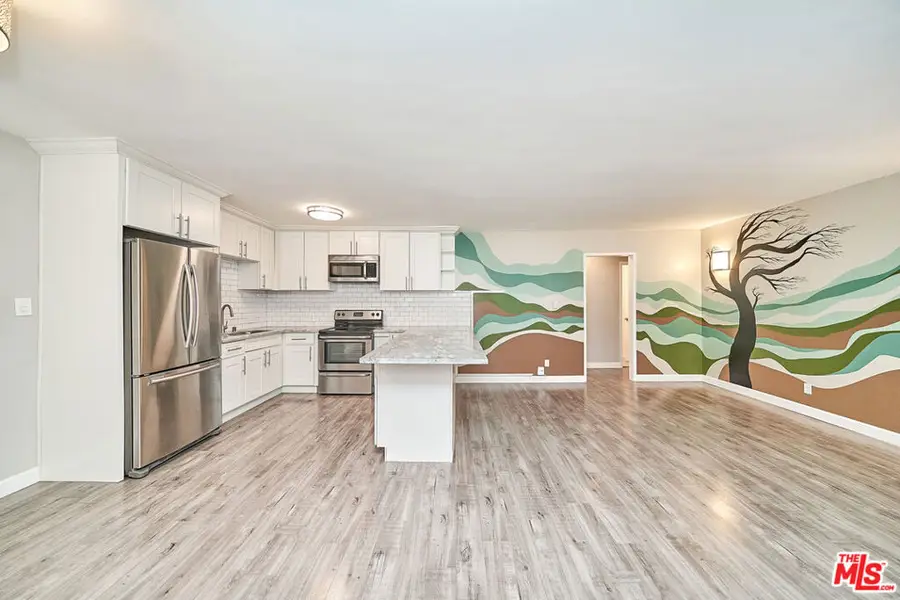 6520 Shirley Avenue #14, Reseda, CA 91335 - Image #2