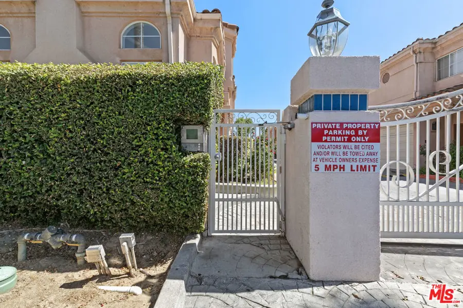 10004 Reseda Boulevard #D, Northridge, CA 91324 - Image #3