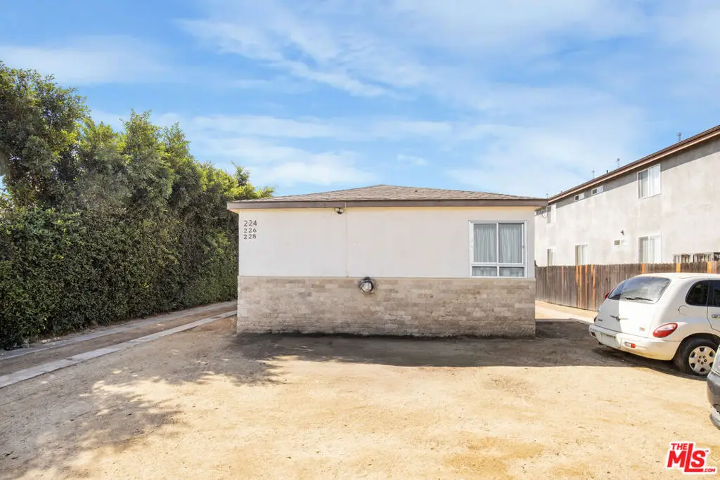 224 W 101st Street, Los Angeles, CA 90003 - Image #1