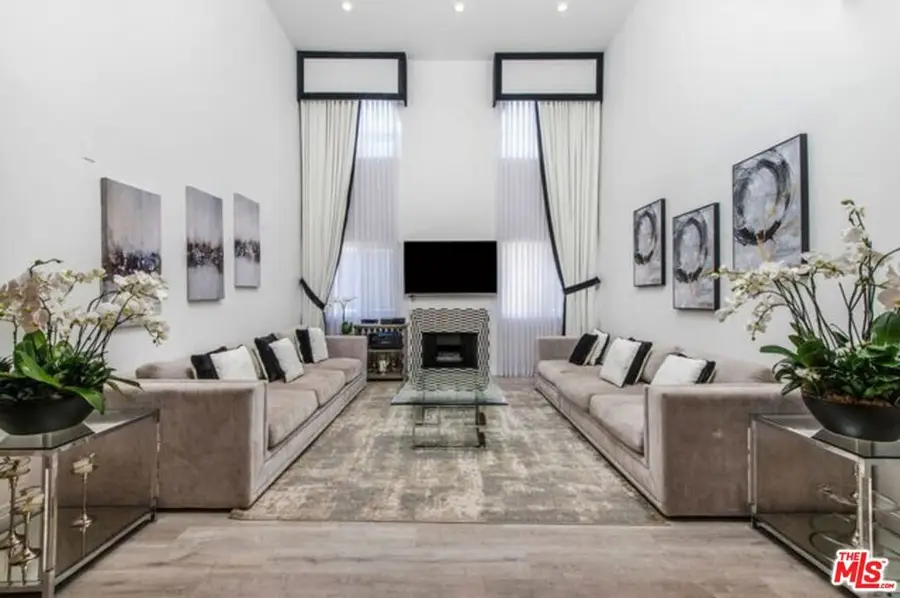 1227 Granville Avenue #PH2, Los Angeles, CA 90025 - Image #2