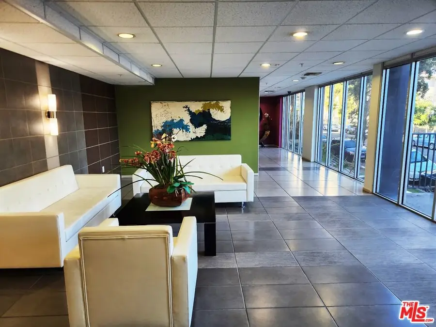 733 S Manhattan Place #405, Los Angeles, CA 90005 - Image #3