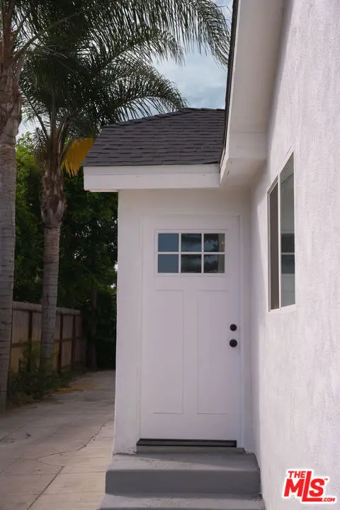 2741 S Rimpau Boulevard, Los Angeles, CA 90016 - Image #2