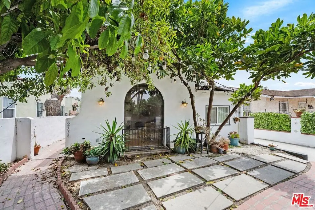2736 S Cloverdale Avenue, Los Angeles, CA 90016 - Image #1