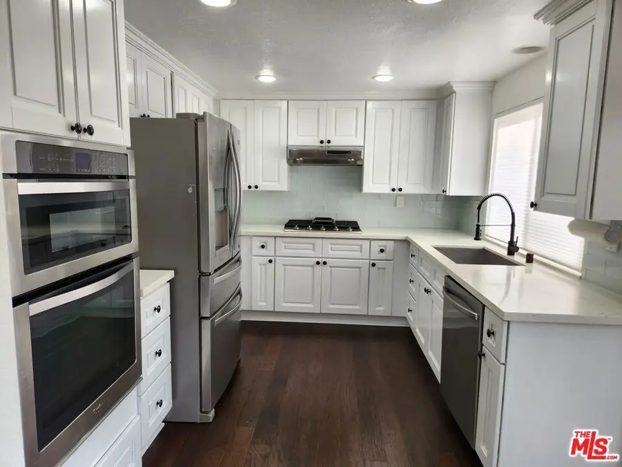 6415 Bradley Place, Los Angeles, CA 90056 - Image #2