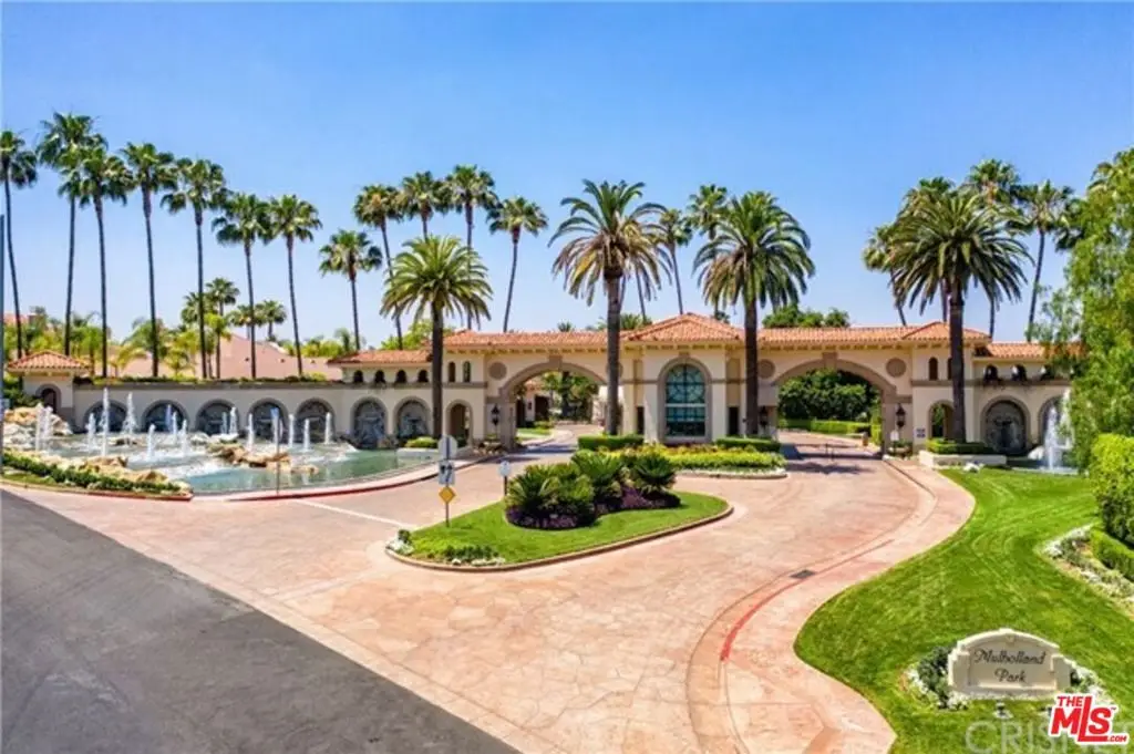 19016 Devonport Lane, Tarzana, CA 91356 - Image #1