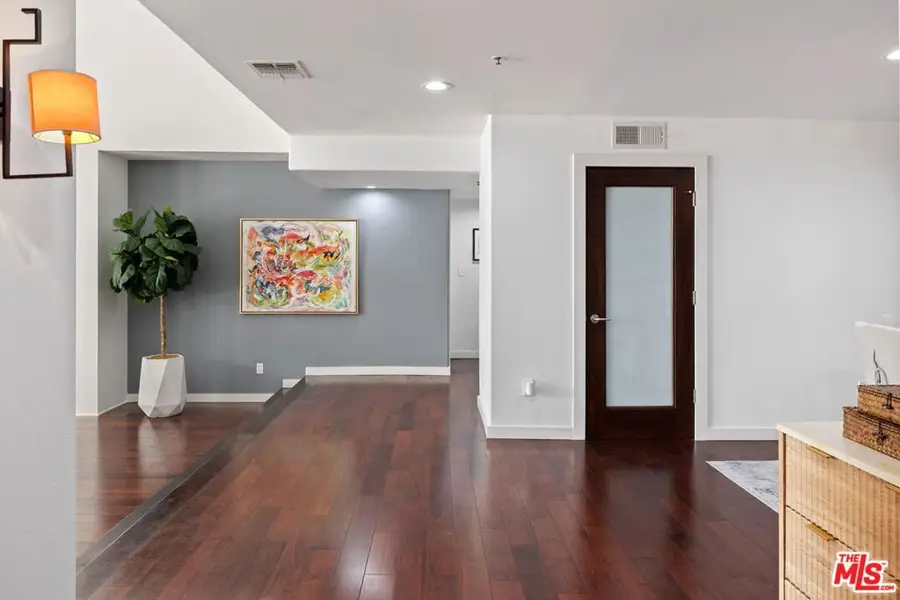 12011 Goshen Avenue #301, Los Angeles, CA 90049 - Image #3