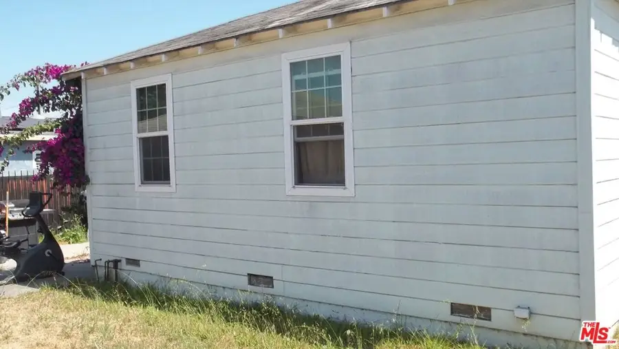 727 W 117th Street, Los Angeles, CA 90044 - Image #2