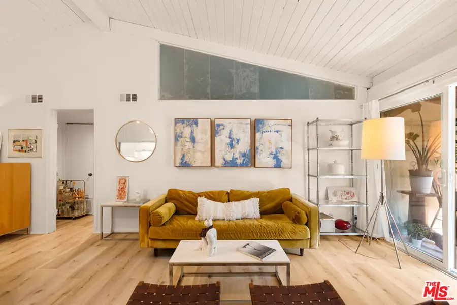 6425 Green Valley Circle #302, Culver City, CA 90230 - Image #3