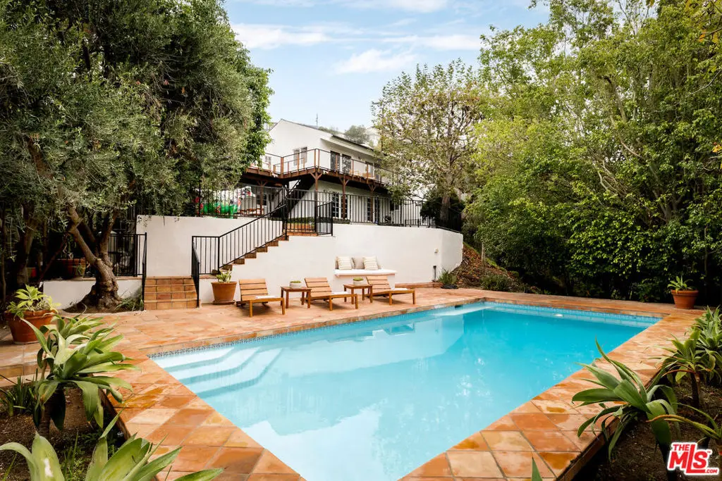 2745 La Cuesta Drive, Los Angeles, CA 90046 - Image #1