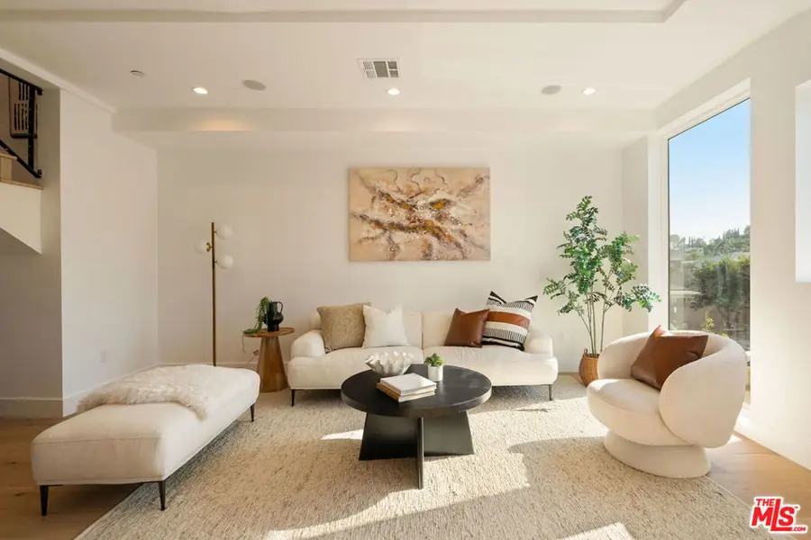 6048 Burwood Avenue, Los Angeles, CA 90042 - Image #2