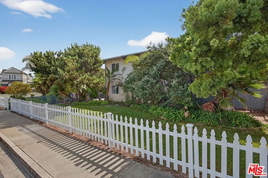 180 Holly Avenue, Carpinteria, CA 93013 - Image #2