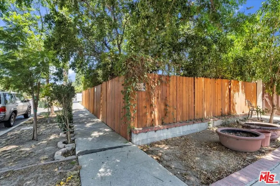 7506 Independence Avenue, Canoga Park, CA 91303 - Image #3