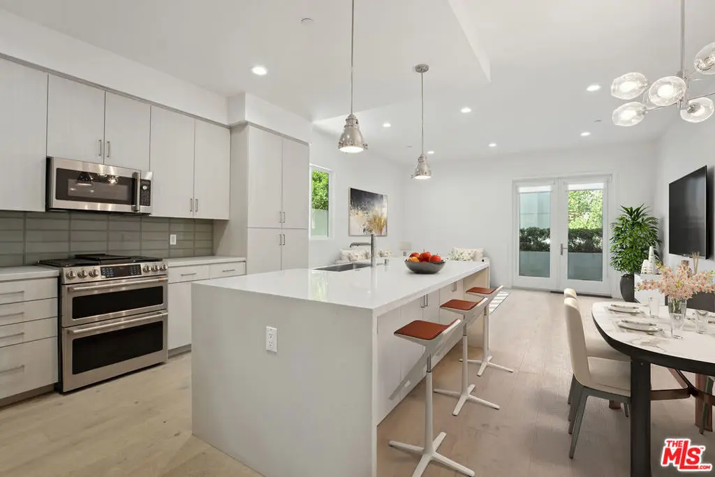 1746 Garfield Place #101, Los Angeles, CA 90028 - Image #1