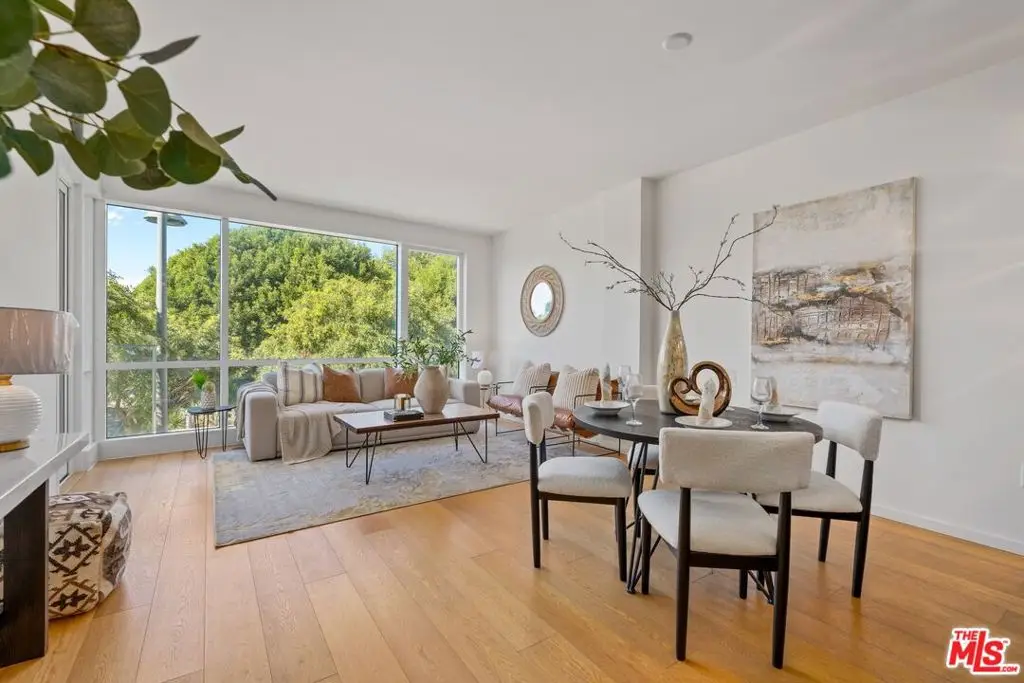 1705 Ocean Avenue #206, Santa Monica, CA 90401 - Image #1