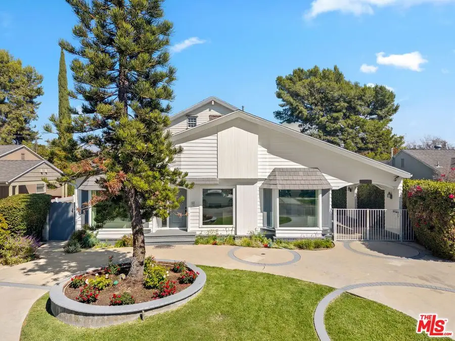 4640 Laurelgrove Avenue, Studio City, CA 91604 - Image #2