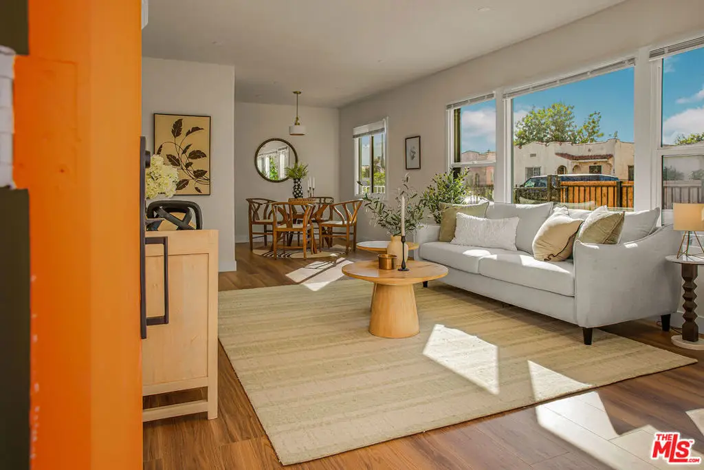 2046 S Burnside Avenue, Los Angeles, CA 90016 - Image #1