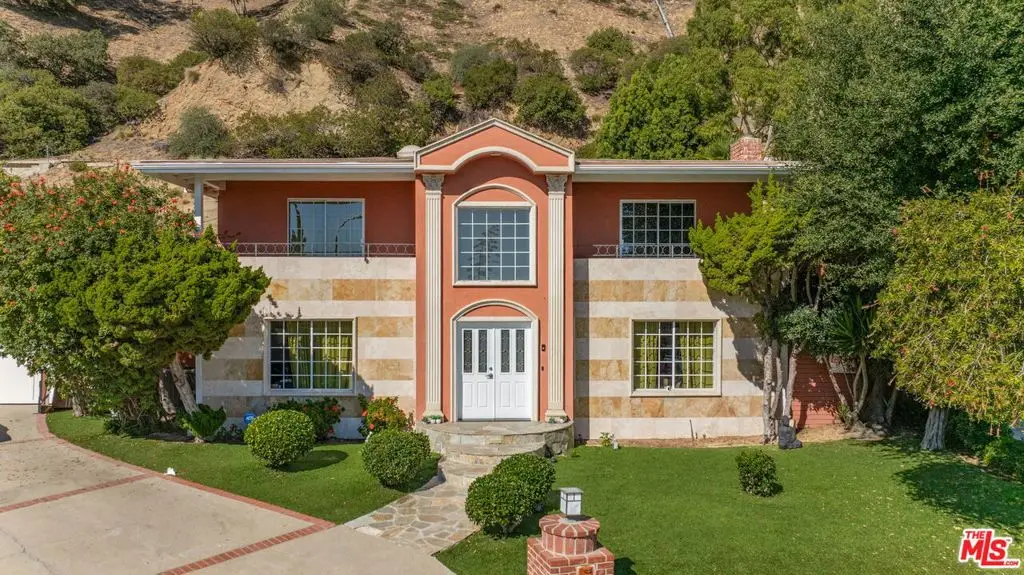 1870 Marcheeta Place, Los Angeles, CA 90069 - Image #1