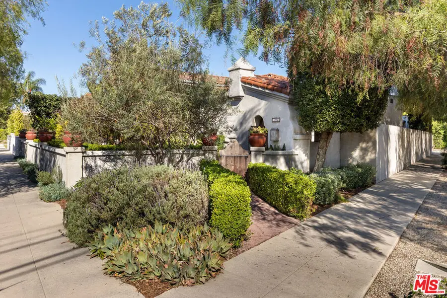 1772 S Ogden Drive, Los Angeles, CA 90019 - Image #2