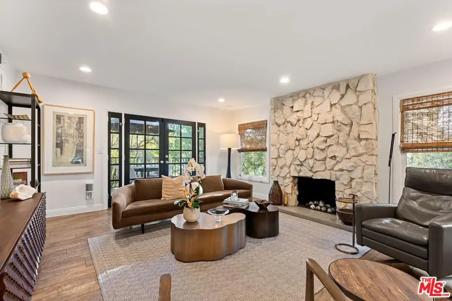 5117 Lubao Avenue, Woodland Hills, CA 91364 - Image #3