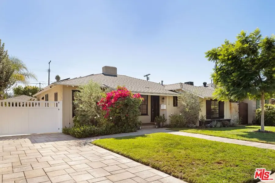 13128 Hartsook Street, Sherman Oaks, CA 91423 - Image #2