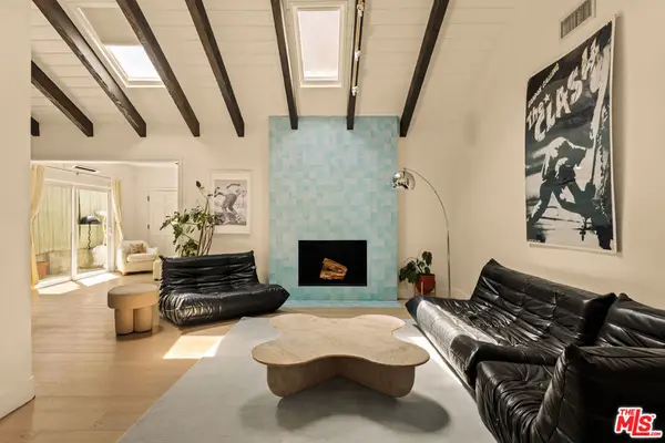 4841 Don Pio Drive, Woodland Hills, CA 91364