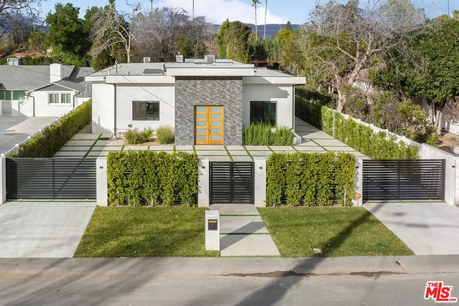 22931 Dolorosa Street, Woodland Hills, CA 91367 - Image #2