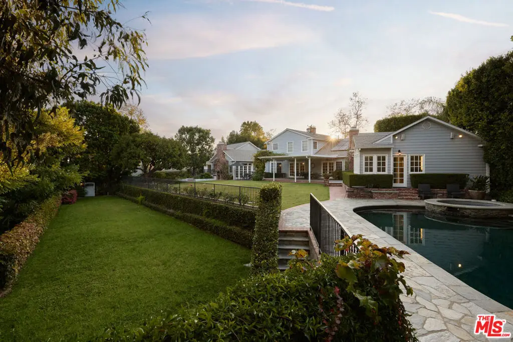 196 Granville Avenue, Los Angeles, CA 90049 - Image #1