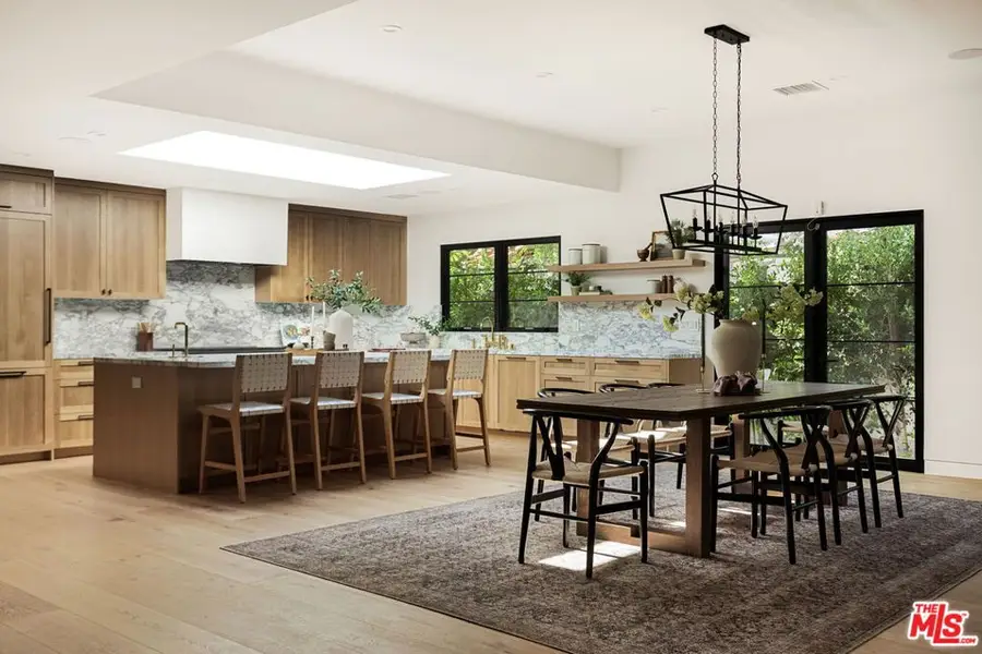 735 N Orlando Avenue, Los Angeles, CA 90069 - Image #3