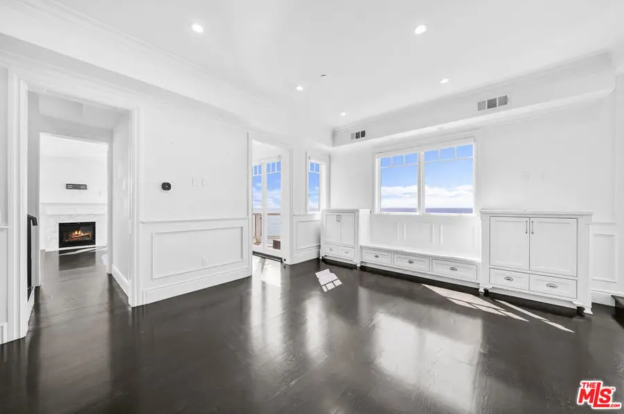 17819 Castellammare Drive, Pacific Palisades, CA 90272 - Image #2