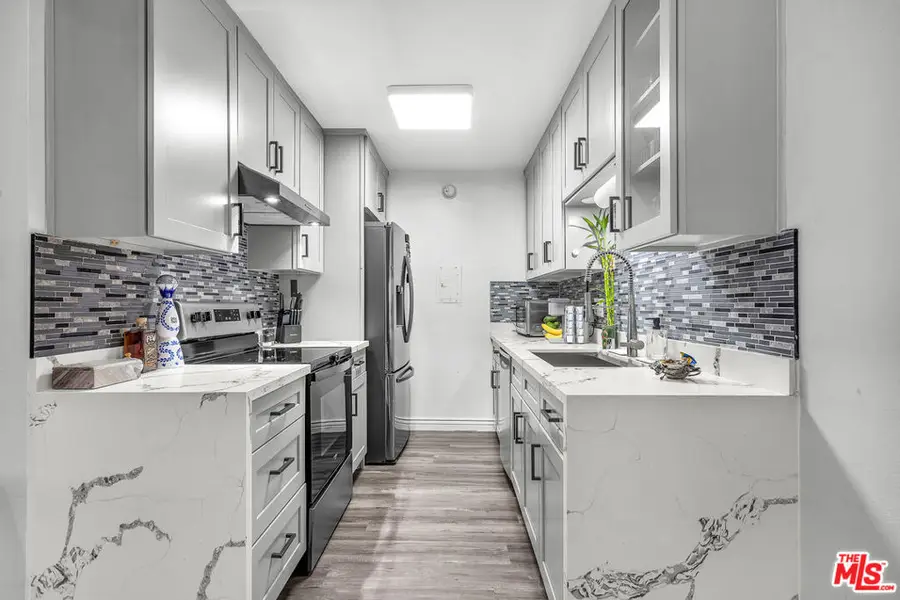 5460 White Oak Avenue #D309, Encino, CA 91316 - Image #2