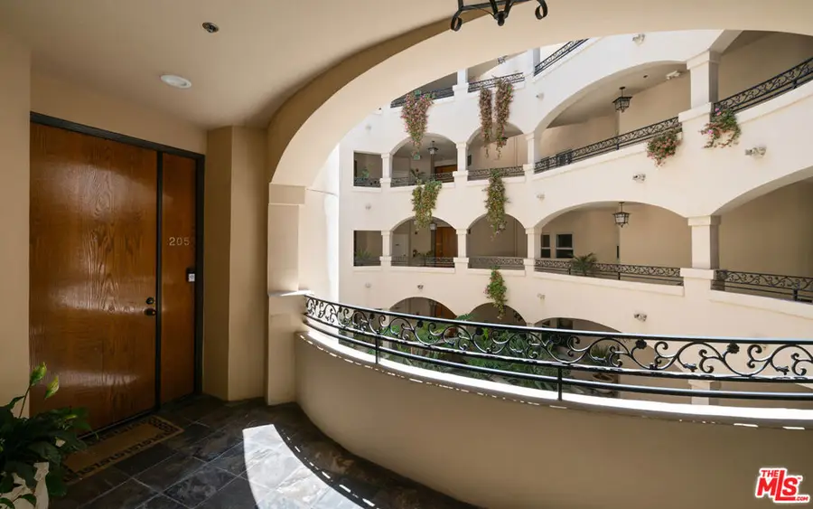 10364 Almayo Avenue #205, Los Angeles, CA 90064 - Image #3