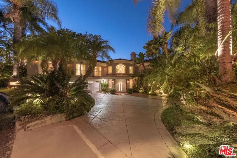 7833 Torreyson Drive, Los Angeles, CA 90046 - Image #2