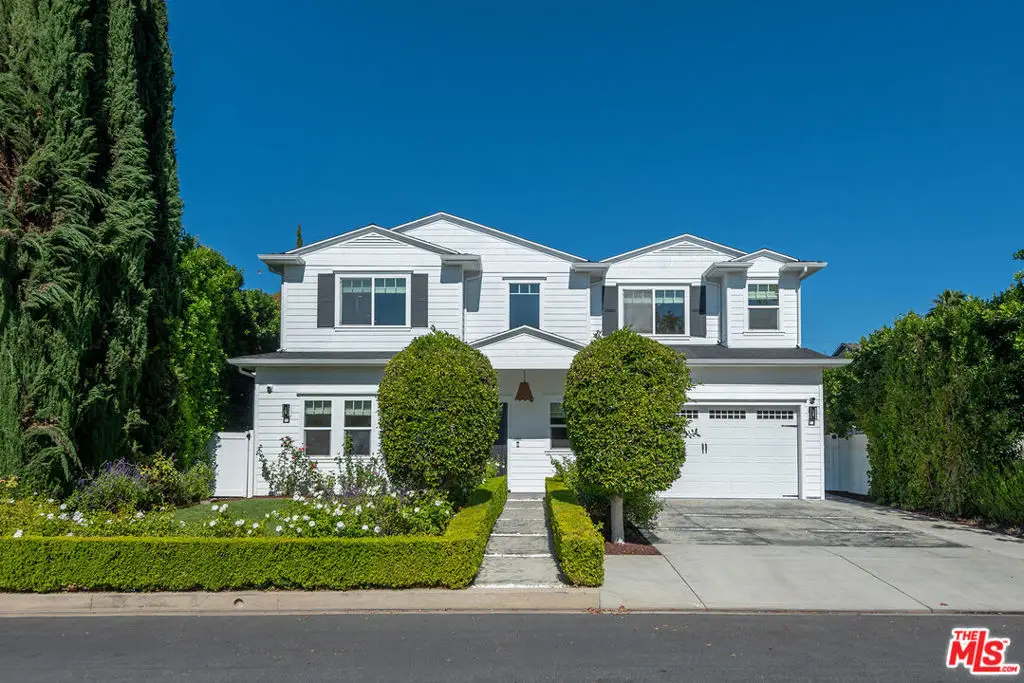 13935 Huston Street, Sherman Oaks, CA 91423 - Image #1