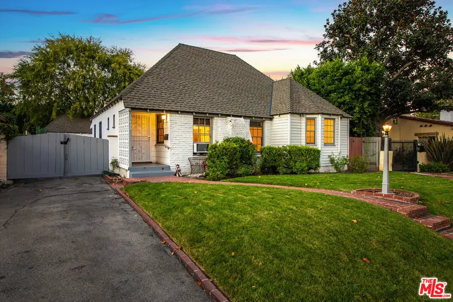 10435 Whipple Street, Toluca Lake, CA 91602 - #3