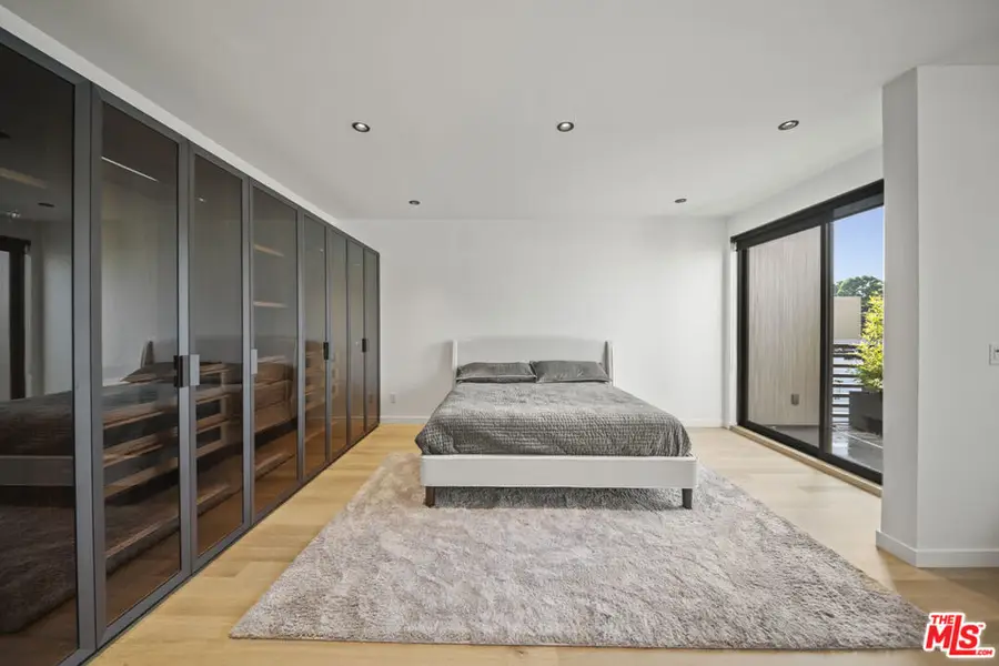 212 Bay Street #102, Santa Monica, CA 90405 - Image #3