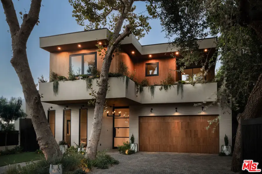 13229 Hesby Street, Sherman Oaks, CA 91423 - Image #2