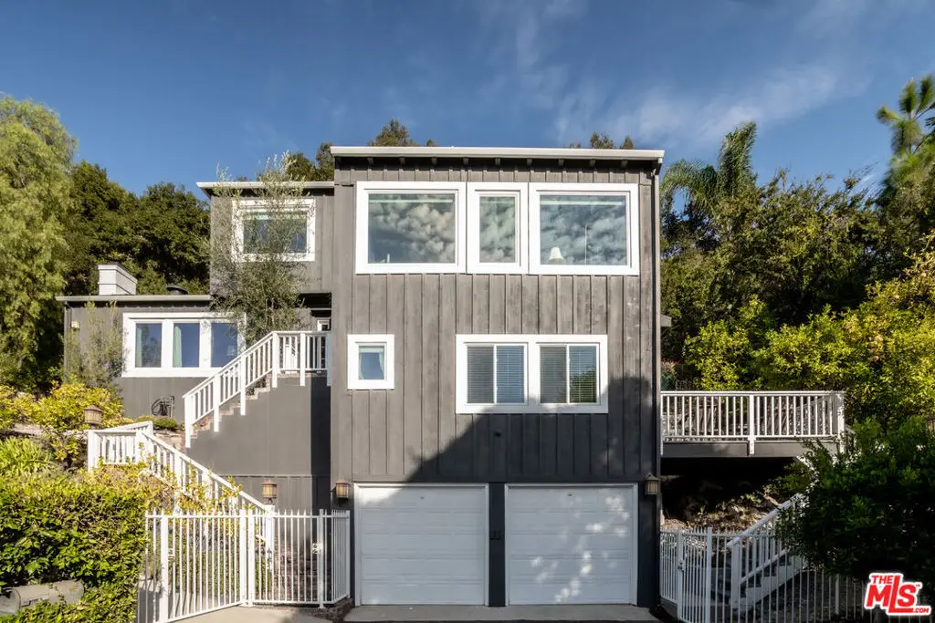 3835 Fairway Avenue, Studio City, CA 91604 - Image #1