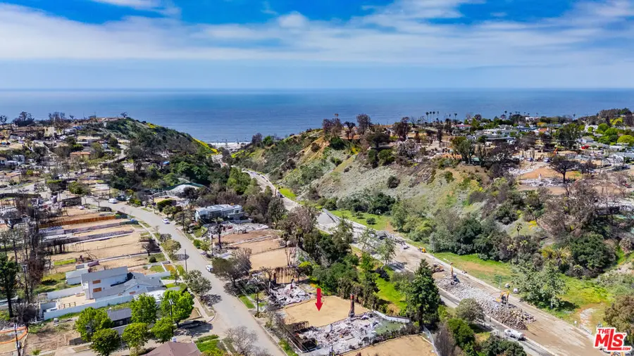 701 Radcliffe Avenue, Pacific Palisades, CA 90272 - Image #3