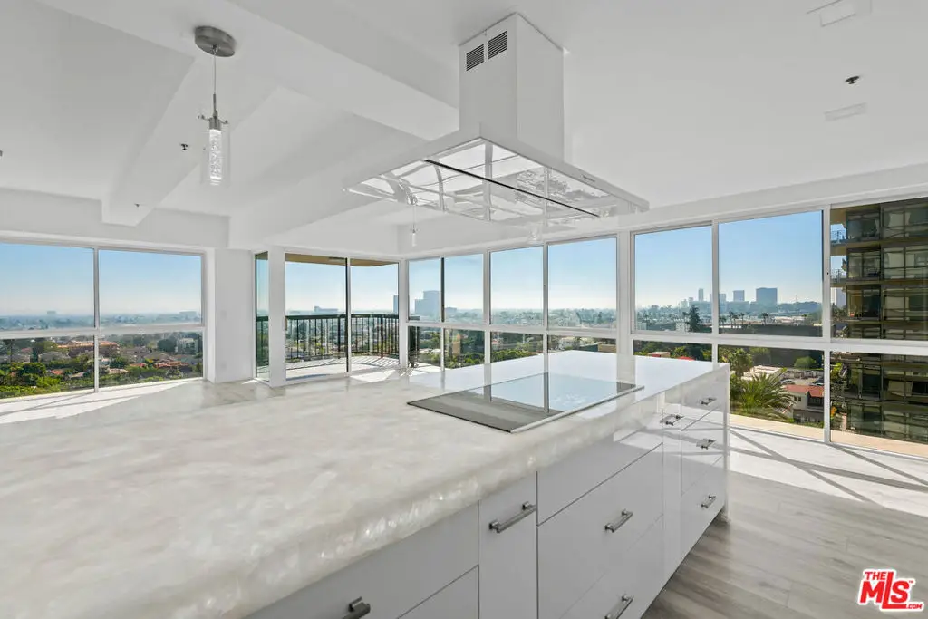 10790 Wilshire Boulevard #806, Los Angeles, CA 90024 - Image #1