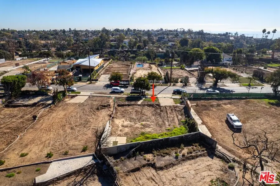 617 N Las Casas Avenue, Pacific Palisades, CA 90272 - Image #2