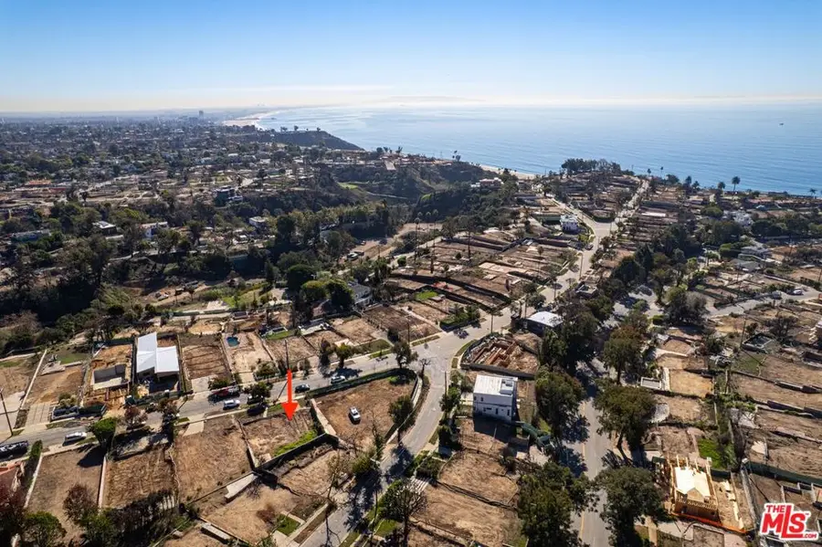617 N Las Casas Avenue, Pacific Palisades, CA 90272 - Image #3