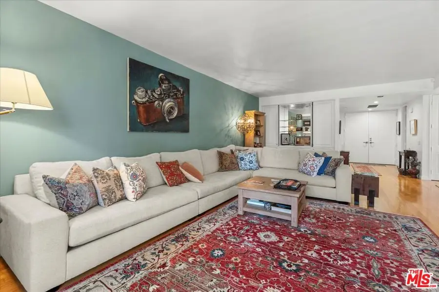 211 S Spalding Drive #N104, Beverly Hills, CA 90212 - Image #2