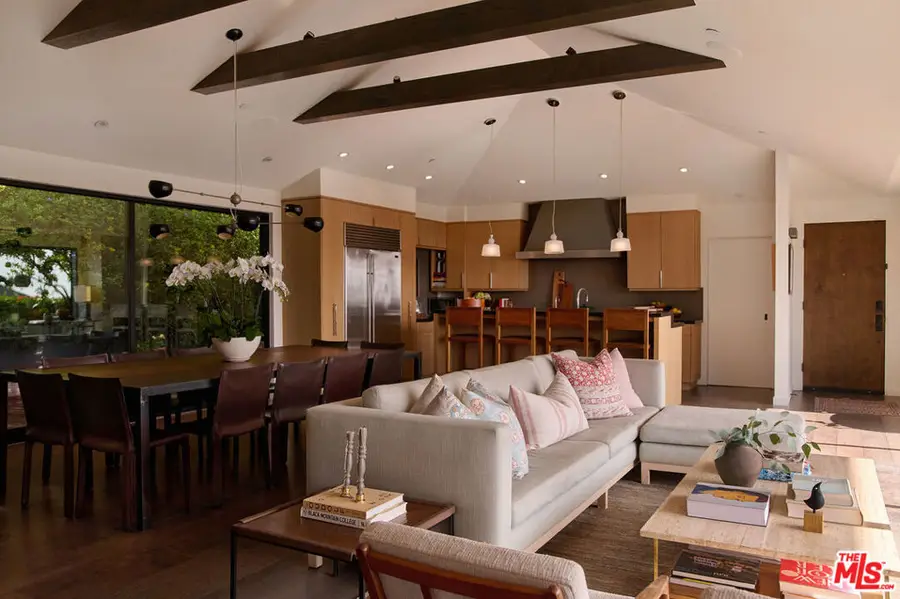 8951 St Ives Drive, West Hollywood, CA 90069 - Image #2