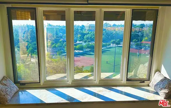 1307 Shadow Lane #I, Fullerton, CA 92831