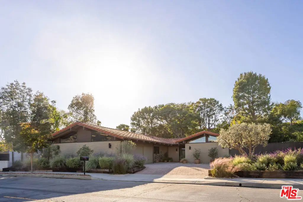 2419 Westridge Road, Los Angeles, CA 90049 - Image #1