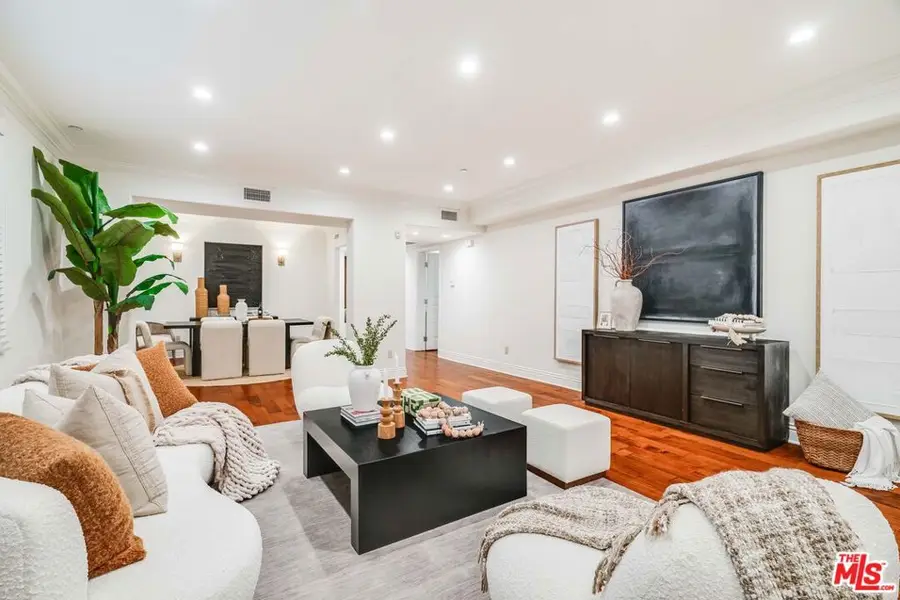 11749 Goshen Avenue #102, Los Angeles, CA 90049 - Image #3